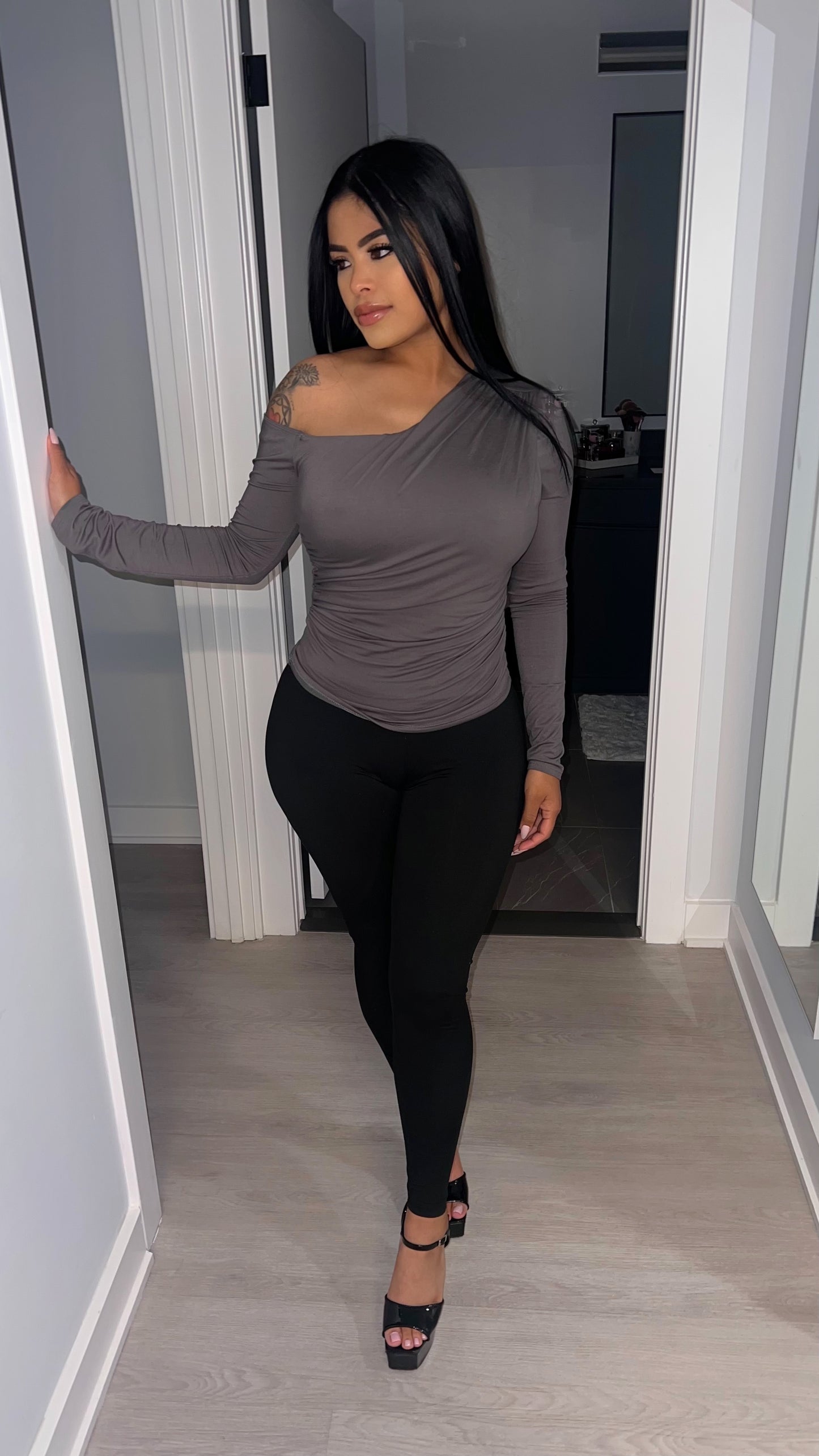 VICTORIA top