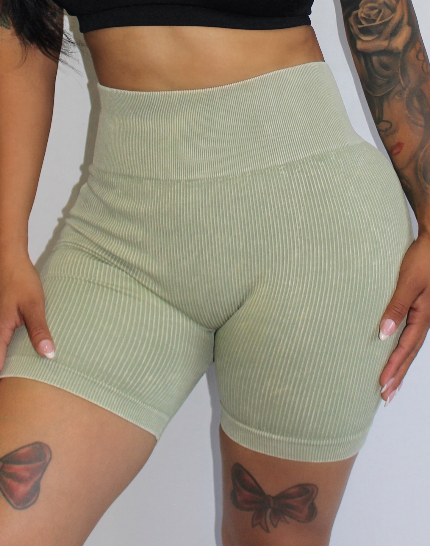 GAINS shorts ♡︎ 2 𝑐𝑜𝑙𝑜𝑟𝑠