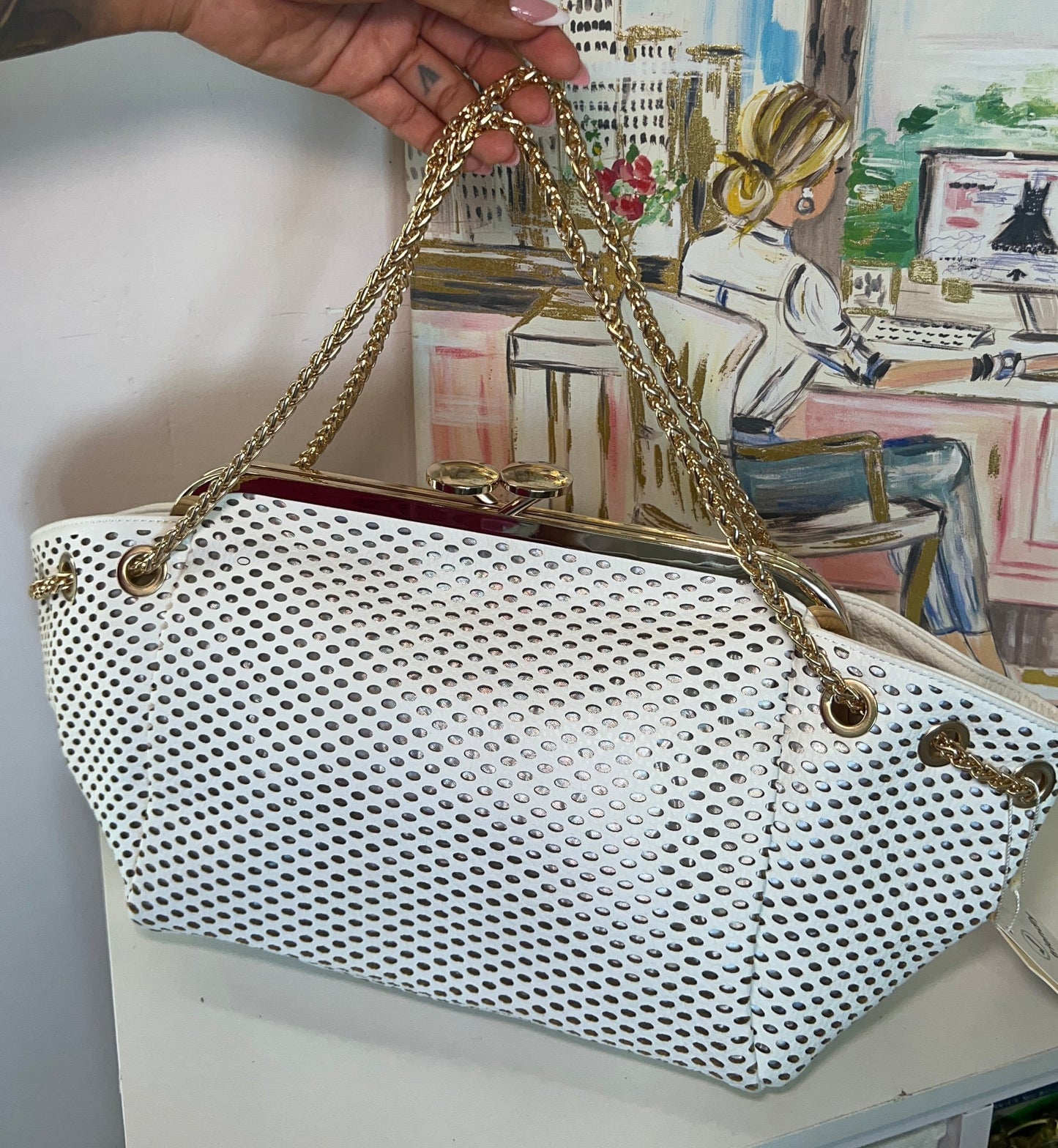 WHITE PERFORATED CHAIN BAG